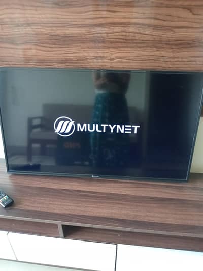 Multynet 40 inch NX6 Branded LED Google TV