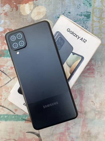 Samsung Galaxy A12 . . 4/128