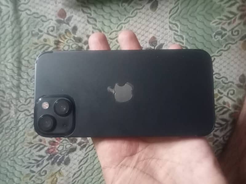 iPhone 13 3