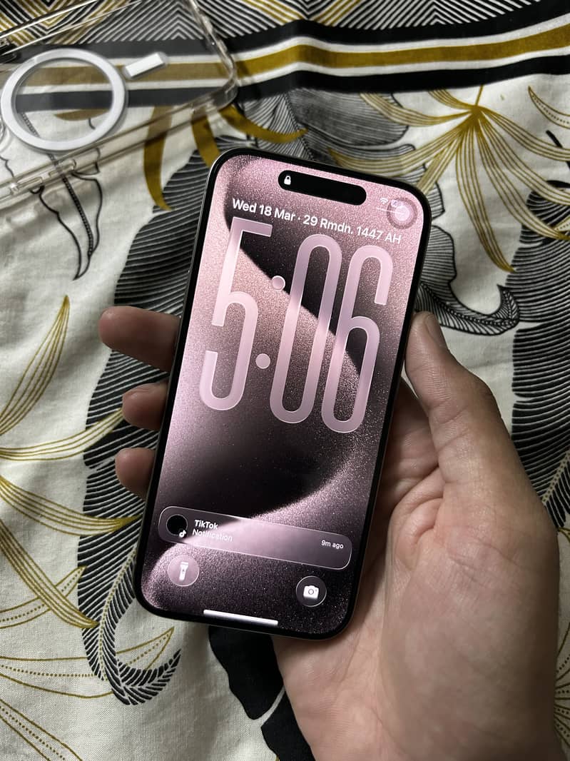 iPhone 15 pro 2