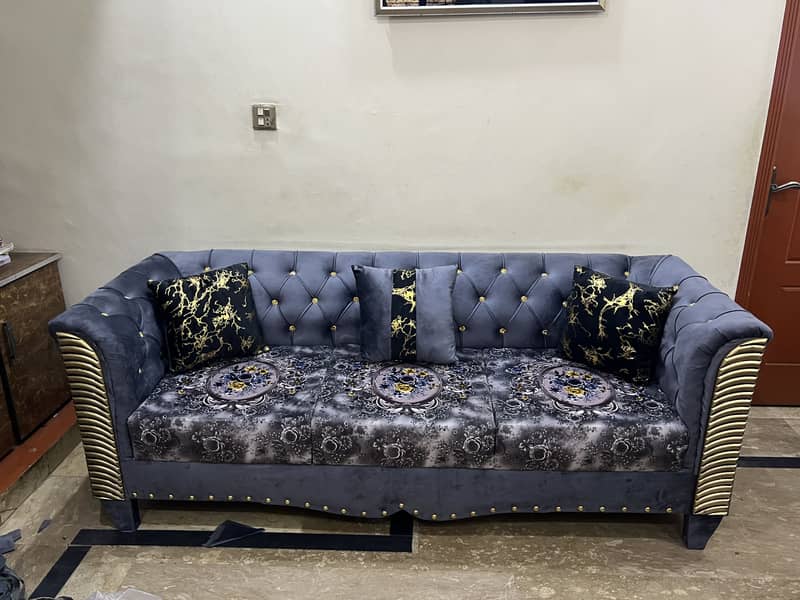 Sofa set 0
