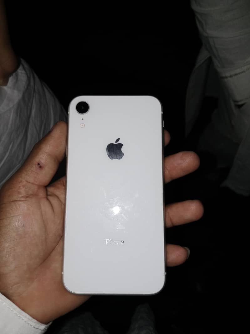 iphone XR 0