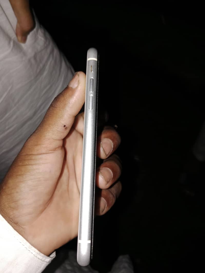 iphone XR 1