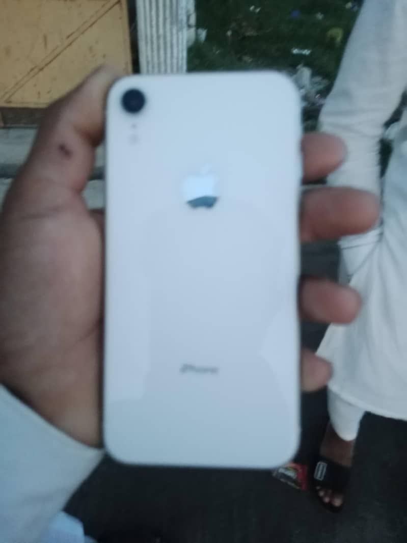 iphone XR 2