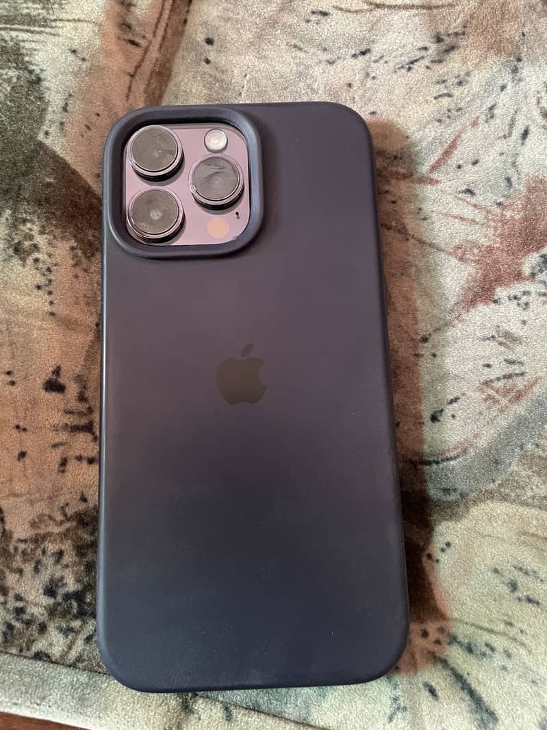 iPhone 14 pro max 0