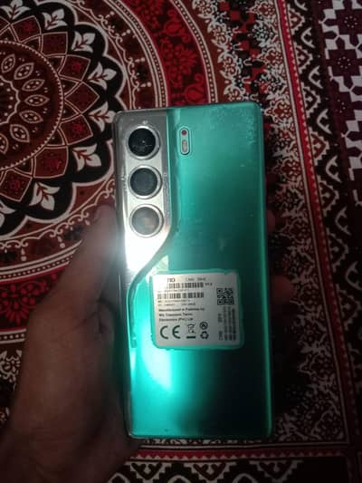 All ok koi bhi fault nhi hai 4 momth pehly liya  box charger all ok