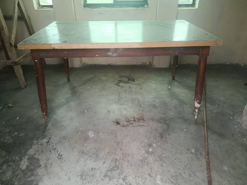 Dinning Table 0
