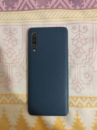 Panel kharab ha bake phone all part ok ha gaming phone ha 6 128 ha