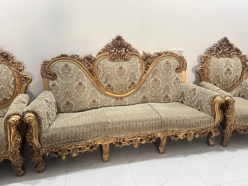 Chinoti sofa 0