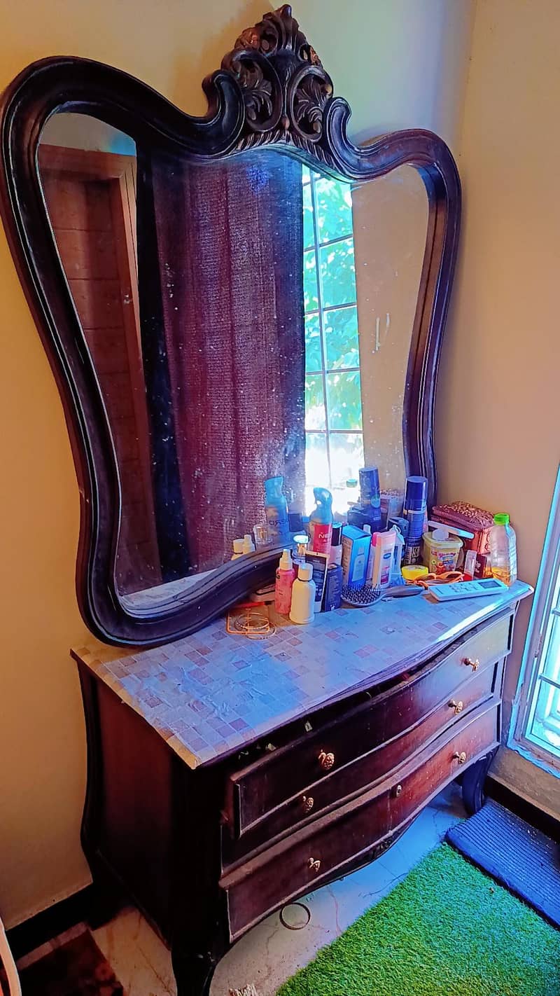 Chinoti Dressing Table 0