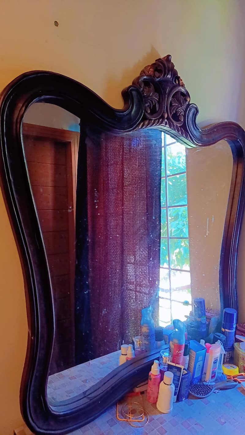 Chinoti Dressing Table 2