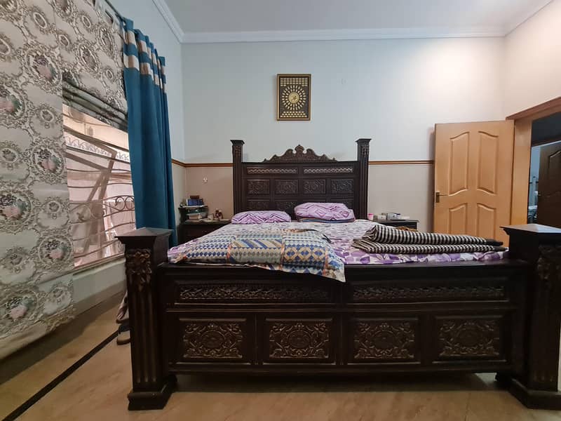 Chiniotti Solid Sheesham Wood Bed set 0