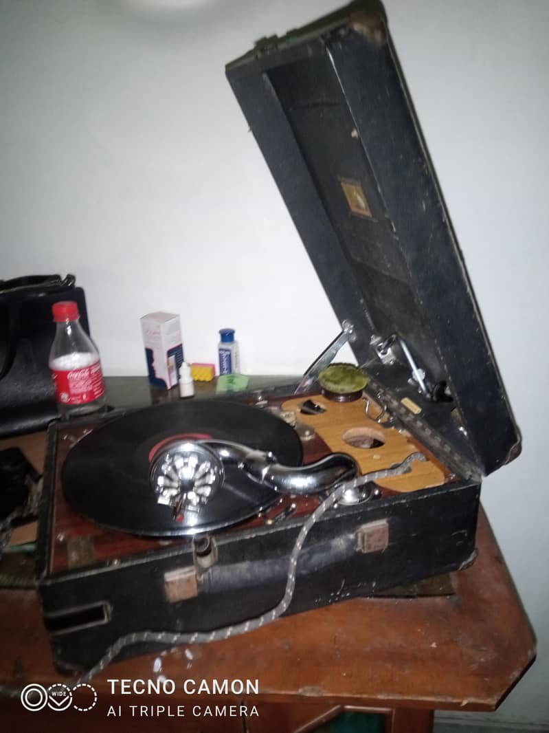 old music implement 0