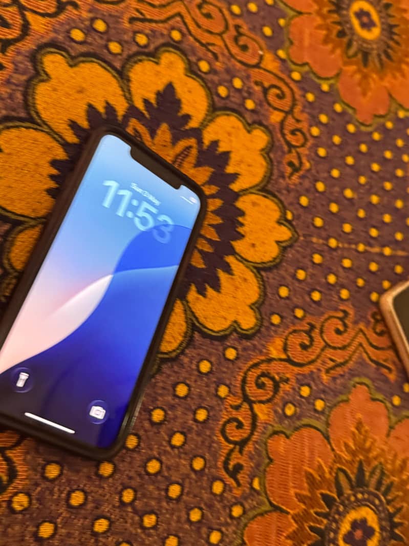 iPhone 11 Pro 1