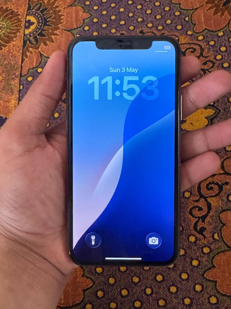 iPhone 11 Pro 4