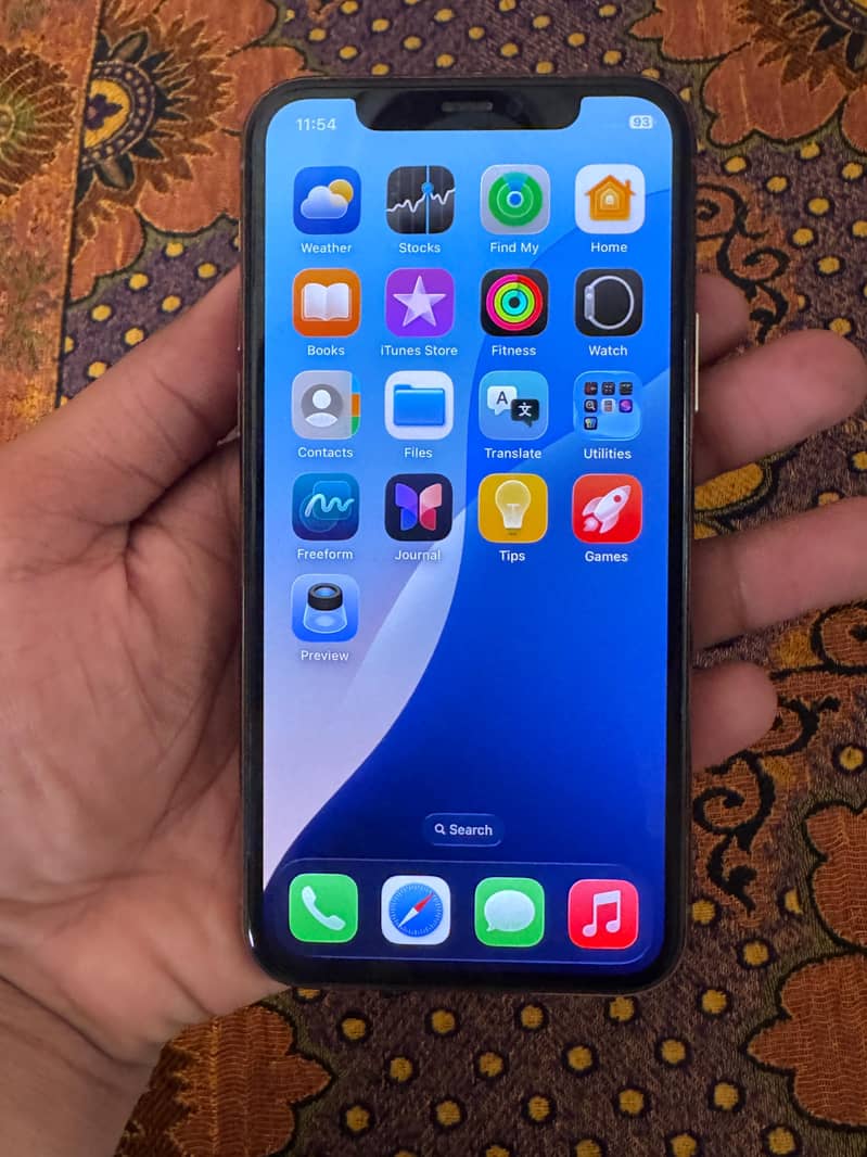 iPhone 11 Pro 12