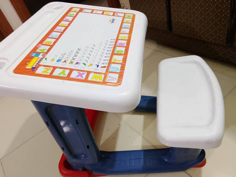 study table 0