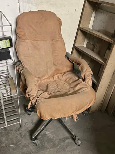 360 Rotating Chair with Wheels
