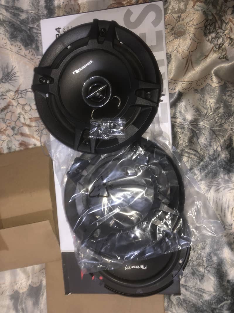 Car speaker 0