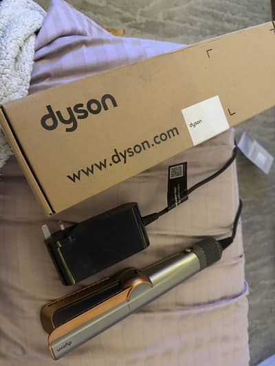 Dyson Airstraight