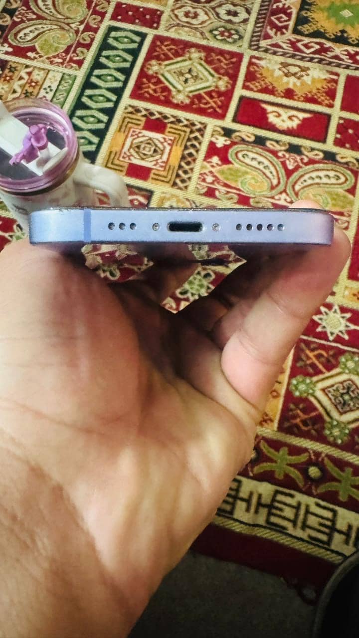 Apple iPhone 12 2