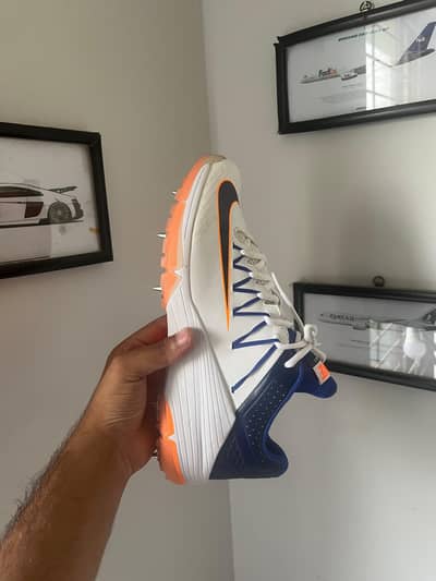BRNADED CRICKET SPIKES & GRIPPERS AVAILABLE