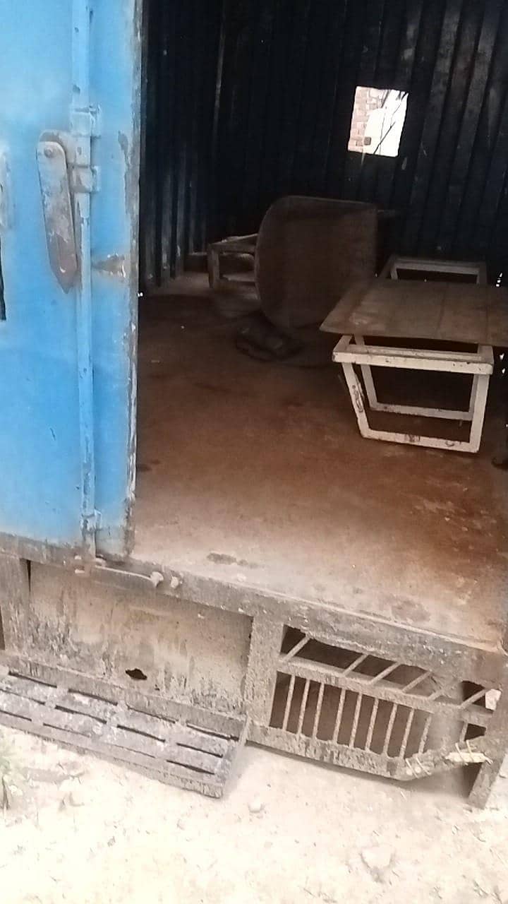Container 1