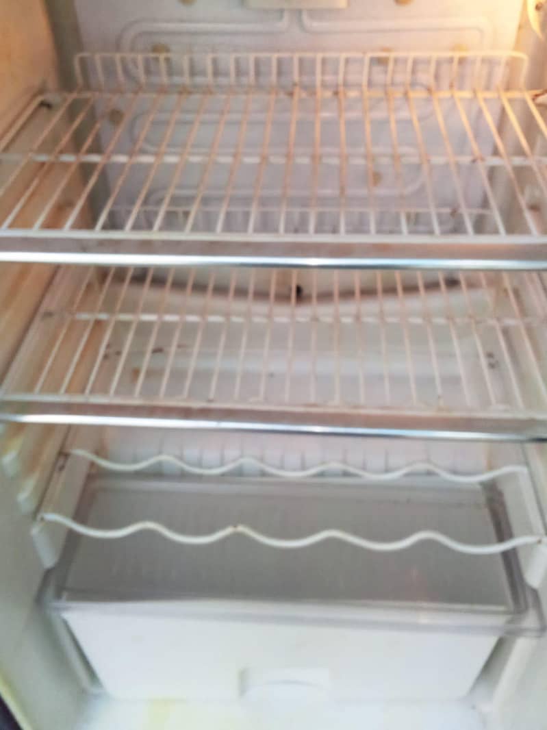 Orient fridge 5