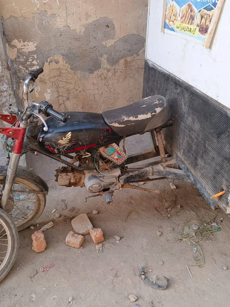 loader rickshaw 3