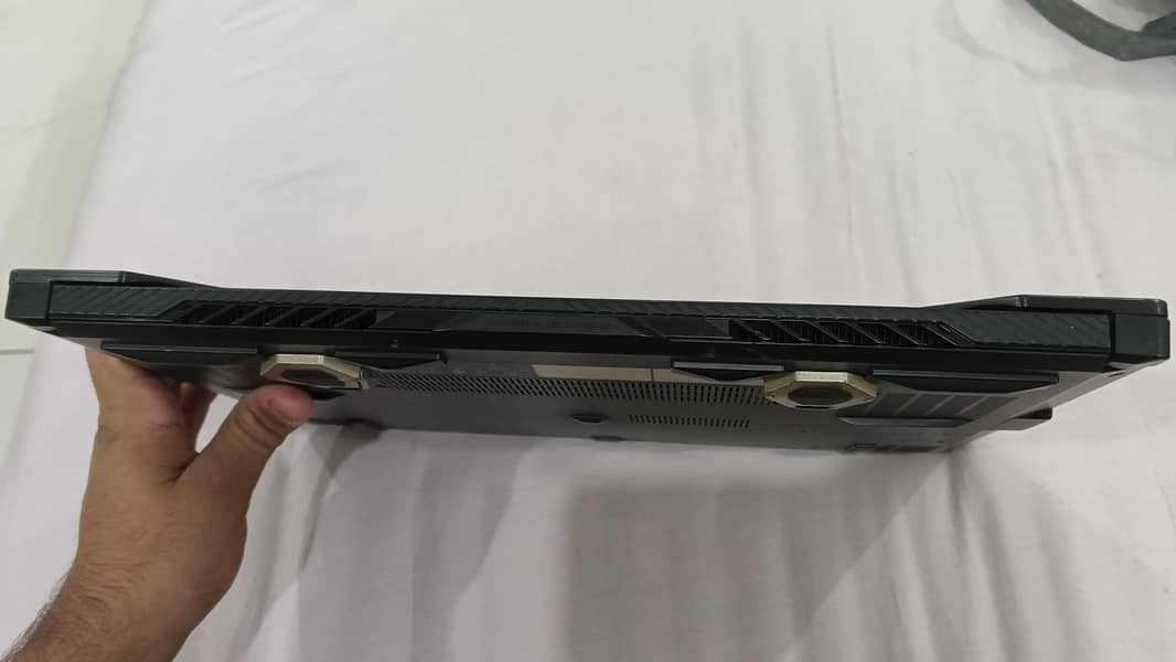 ROG ZEPHYRUS 1