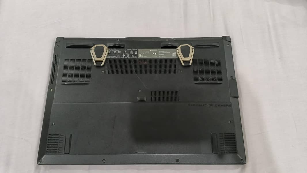 ROG ZEPHYRUS 2