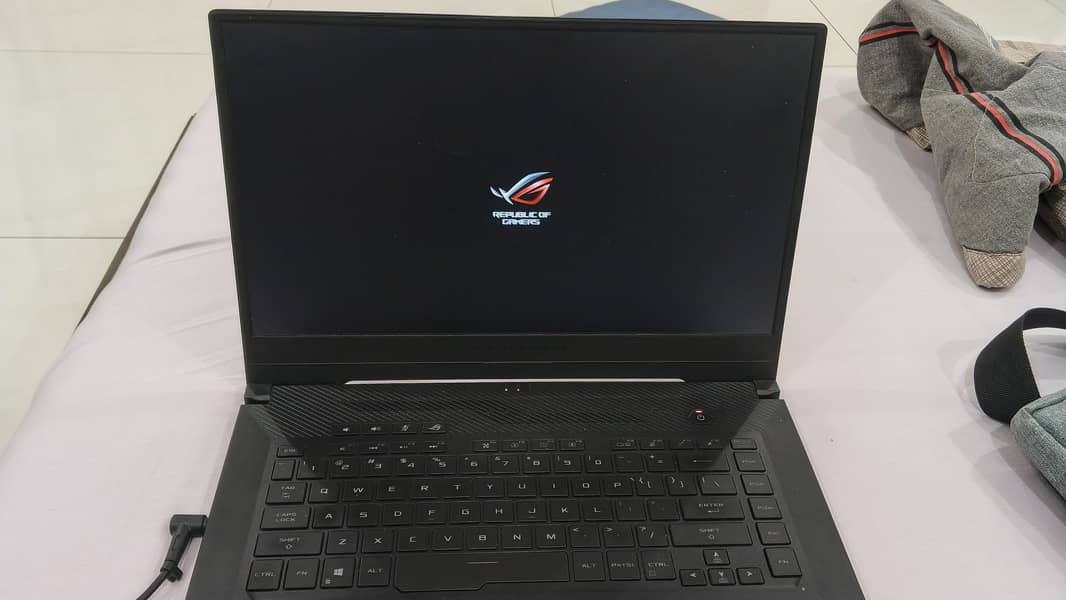 ROG ZEPHYRUS 5