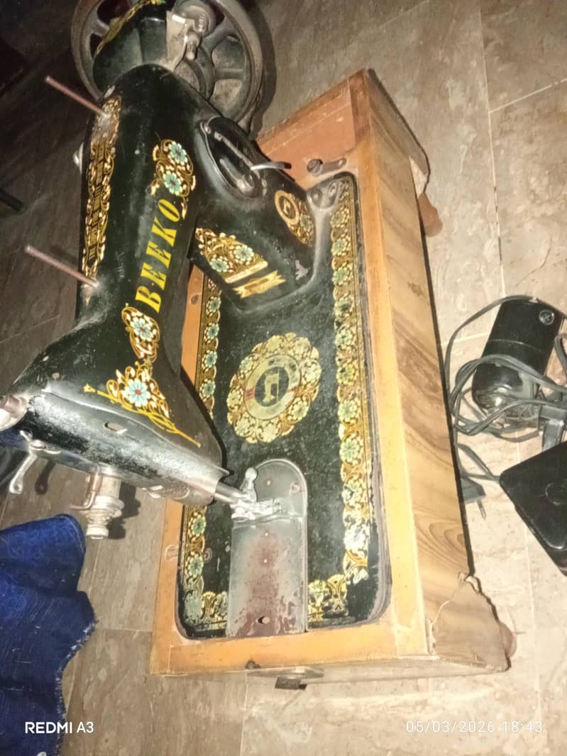 sewing machine 0
