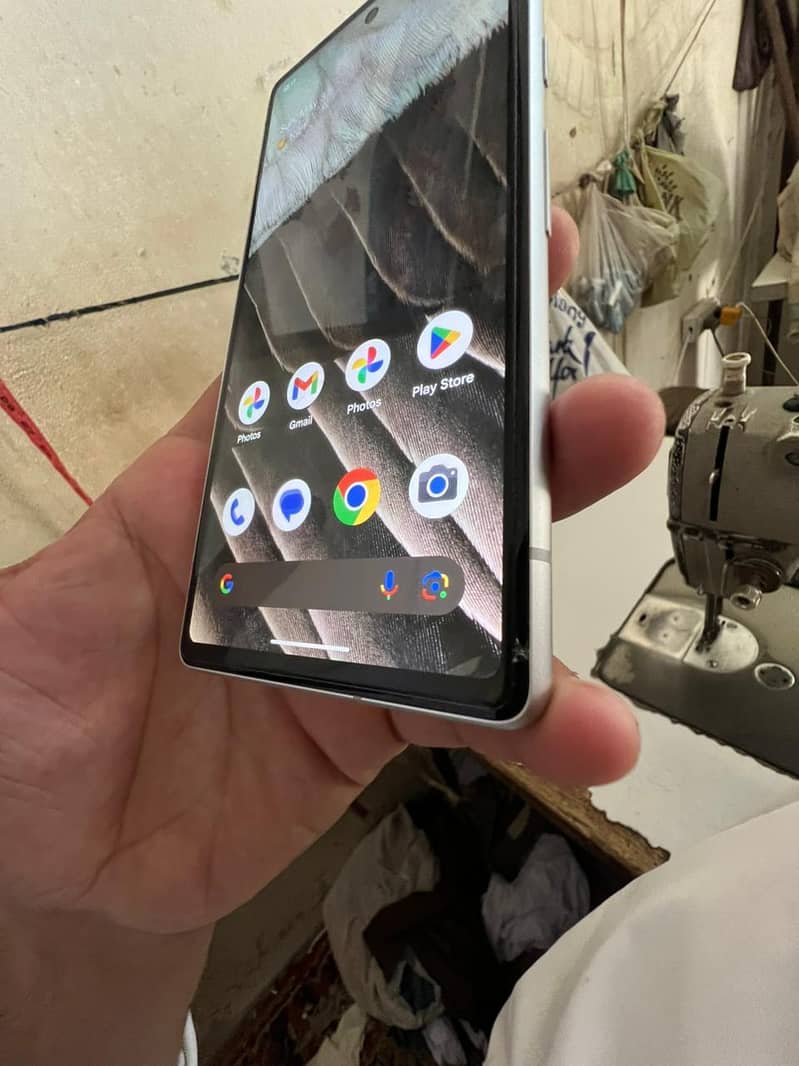 Google pixel 7a 2