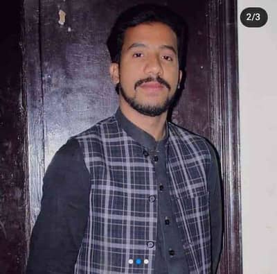 Malik Farhan 