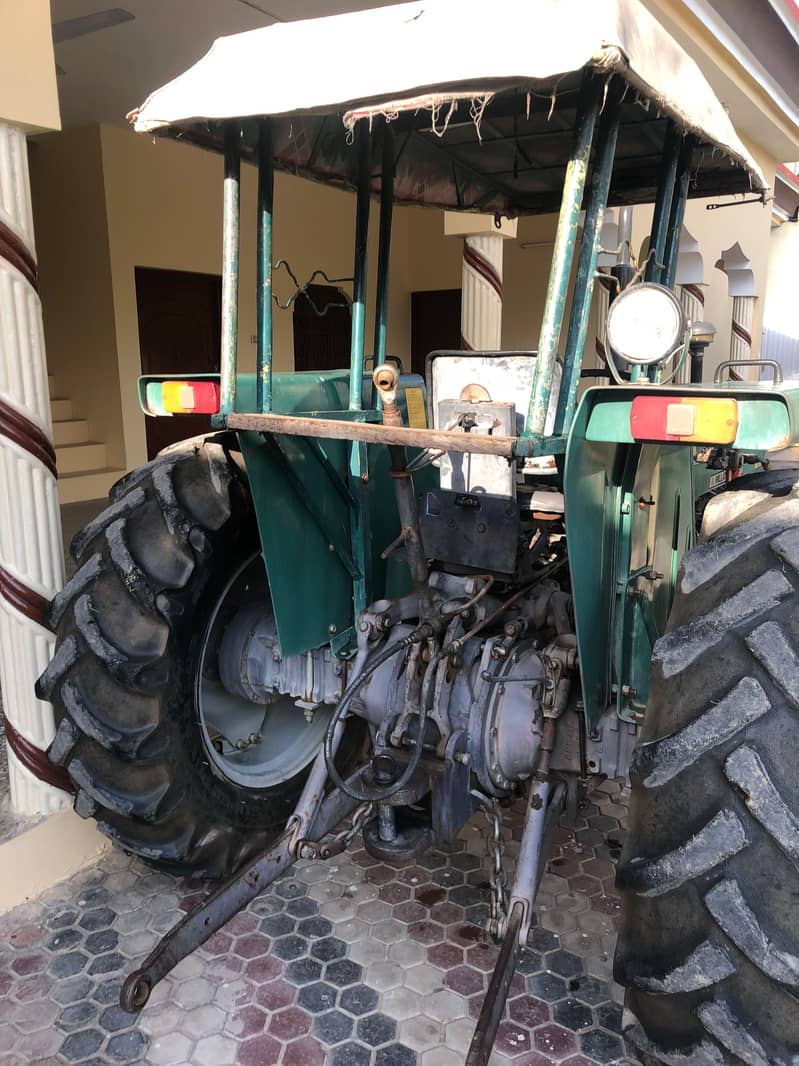 tractor 4