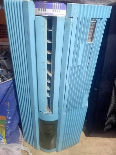 Made in Japan Verticle Window AC 110v with Transformer