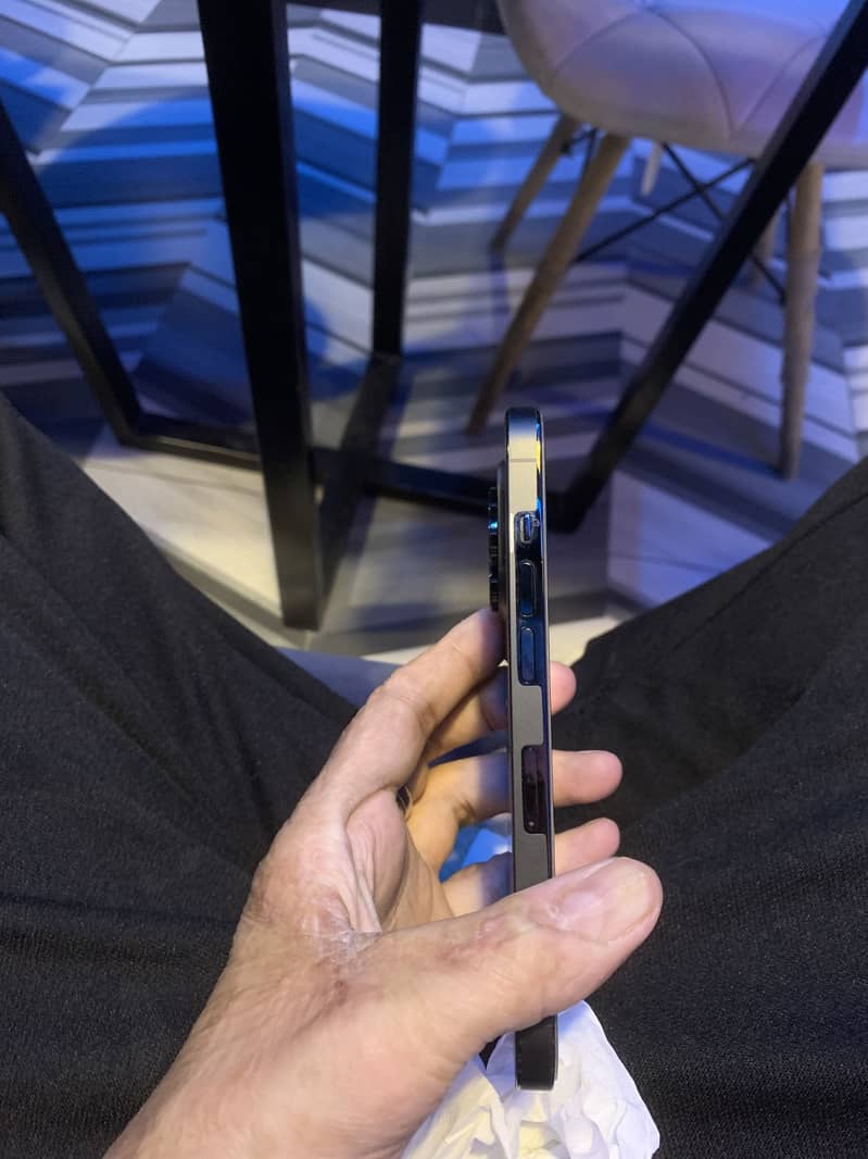 iPhone 14 Pro 5