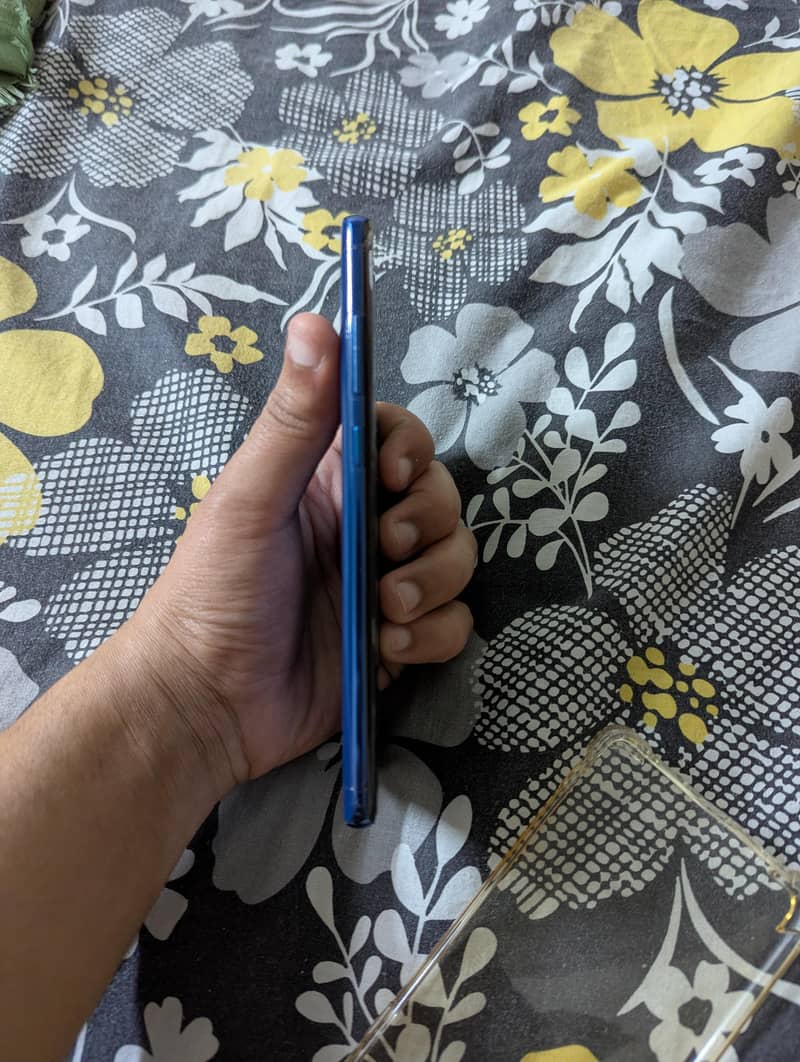 samsung note 8 4