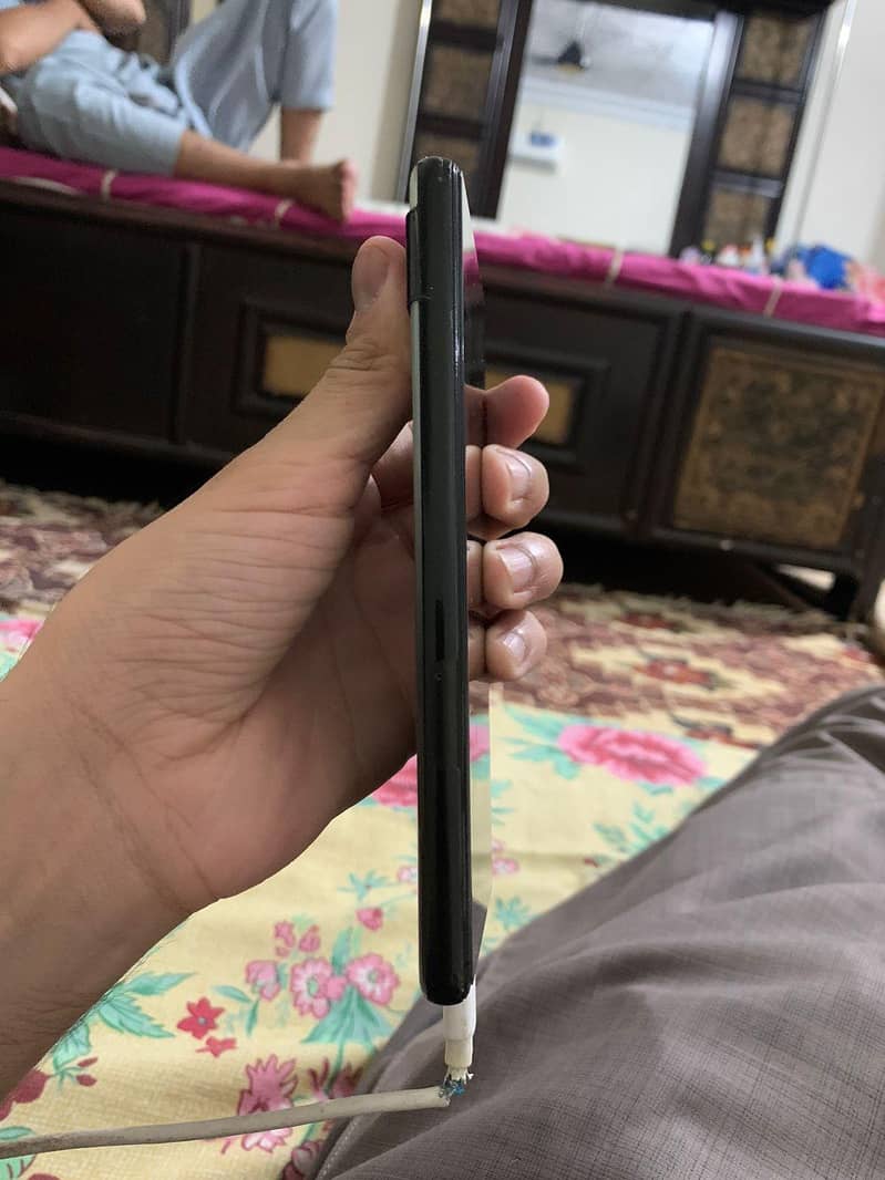 Goolge Pixel 6a 3