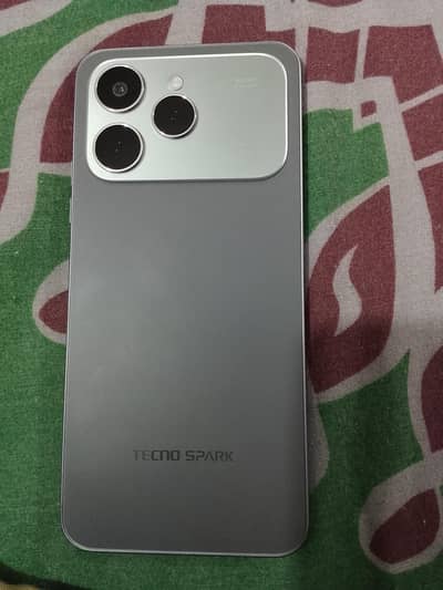 Tecno Spark 40