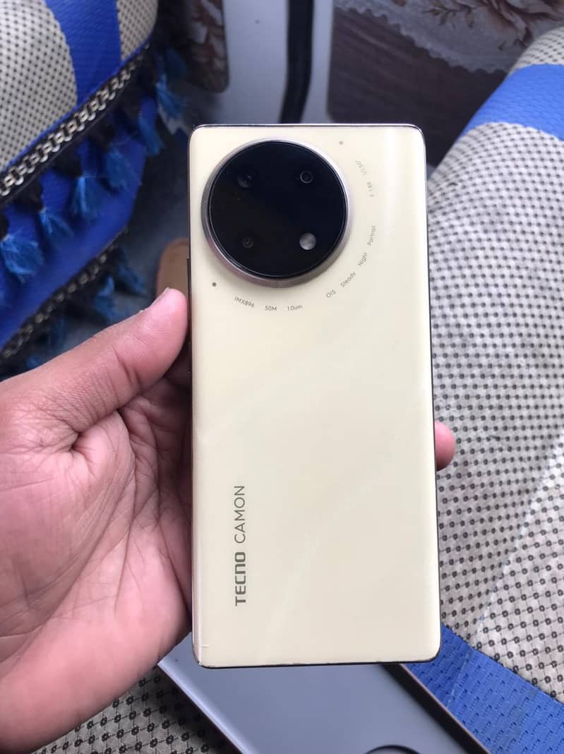 Tecno Camon 30S 0