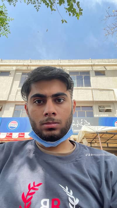 Muzamil Husen 1