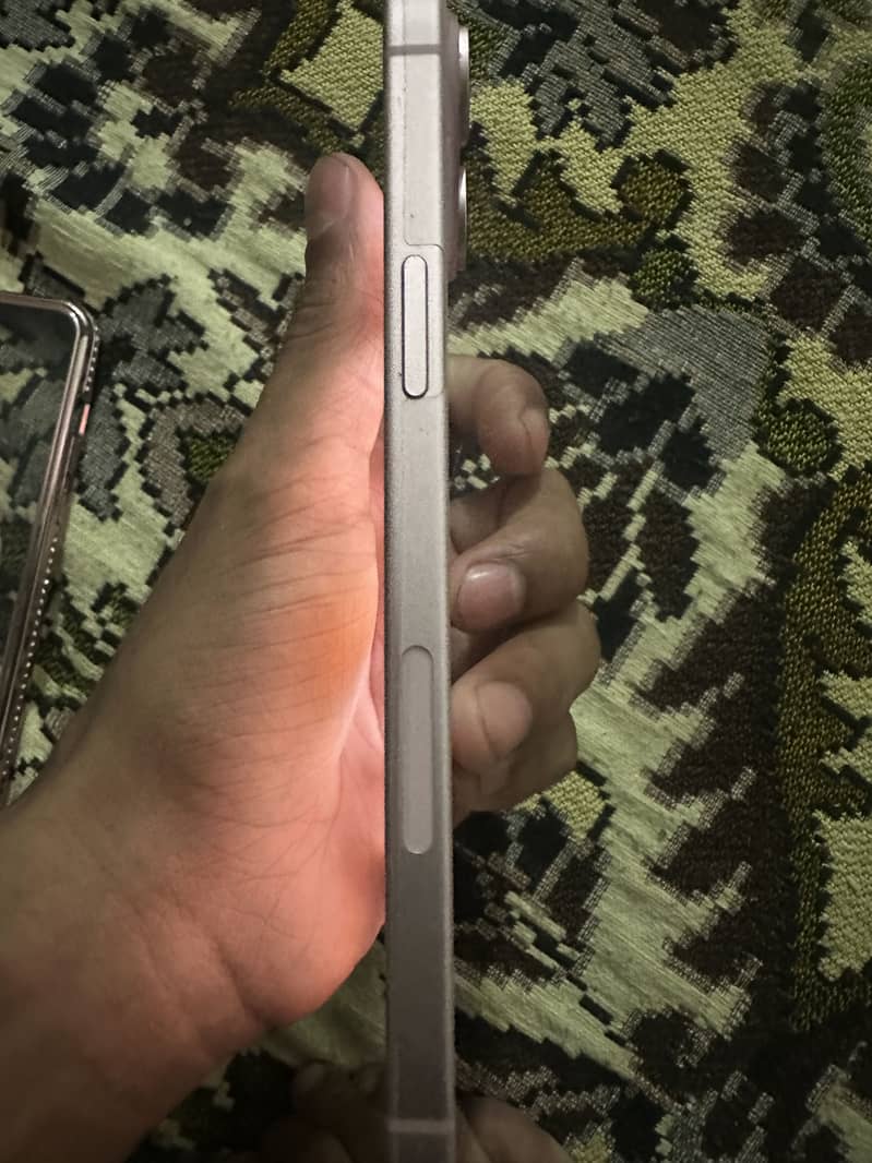 iPhone 15 plus Jv 2