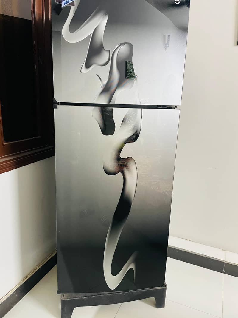 Refrigerator 0