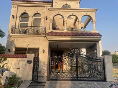 BRAND NEW HOUSE 8 MARLA AVAILABLE FOR SALE IN BAHRIA ORCHARD LAHORE