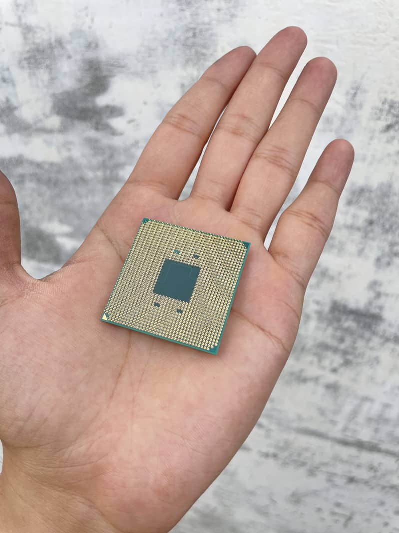 AMD Ryzen 3 2200G Processor 1