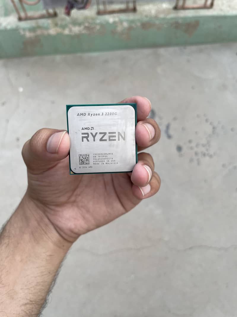 AMD Ryzen 3 2200G Processor 2