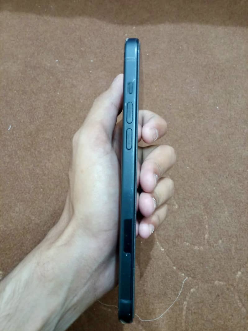 IPHONE 15 Plus 3