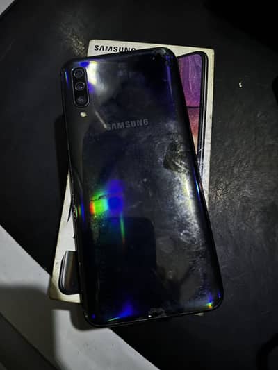 Samsung A50 with box 4/128